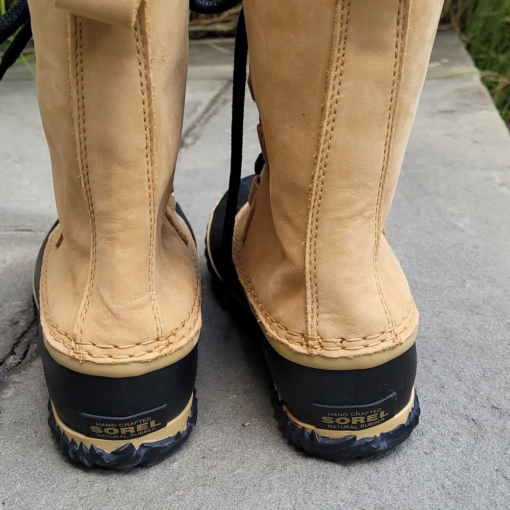 Sorel caribou slim boots